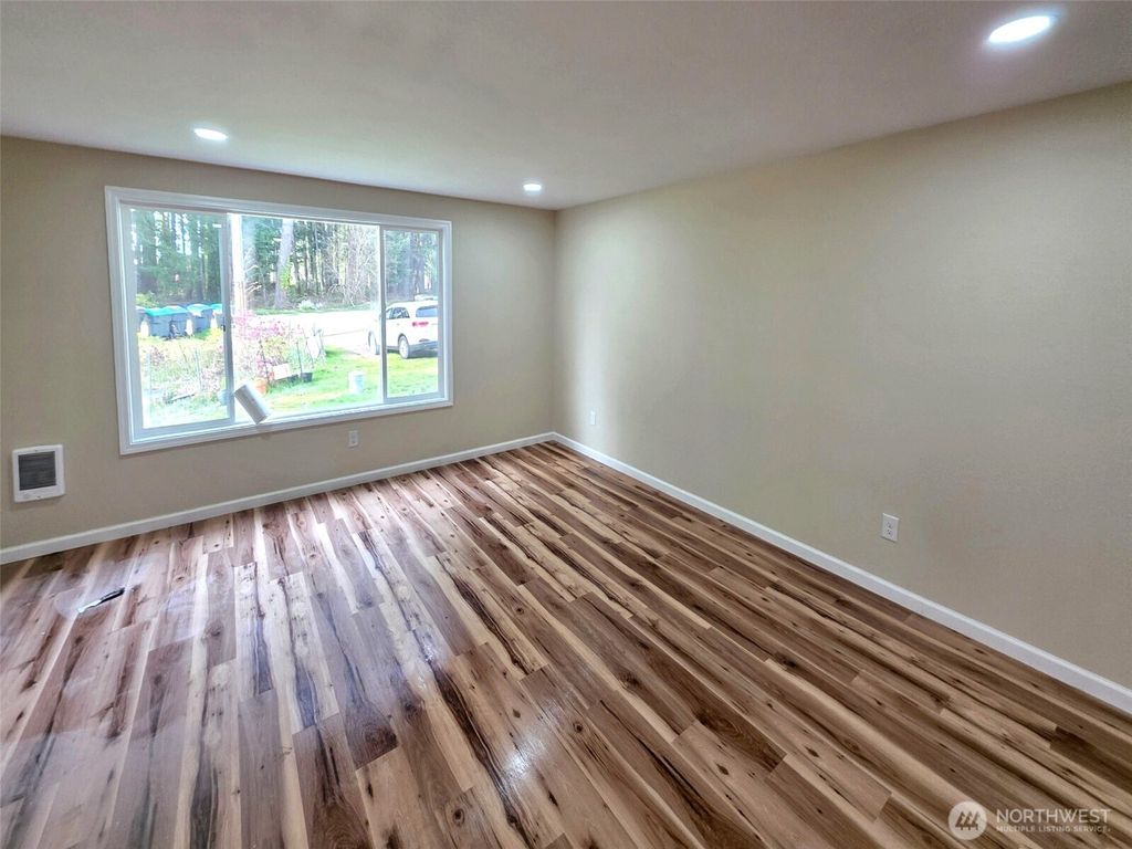 Photo of 1125 N 13th Street #B, Shelton, WA 98584 (MLS # 2500711)