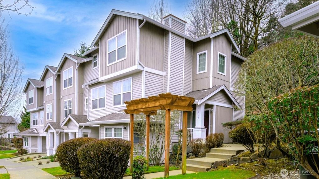 Photo of 3733 S Holly Park Drive #4, Seattle, WA 98118 (MLS # 2334902)