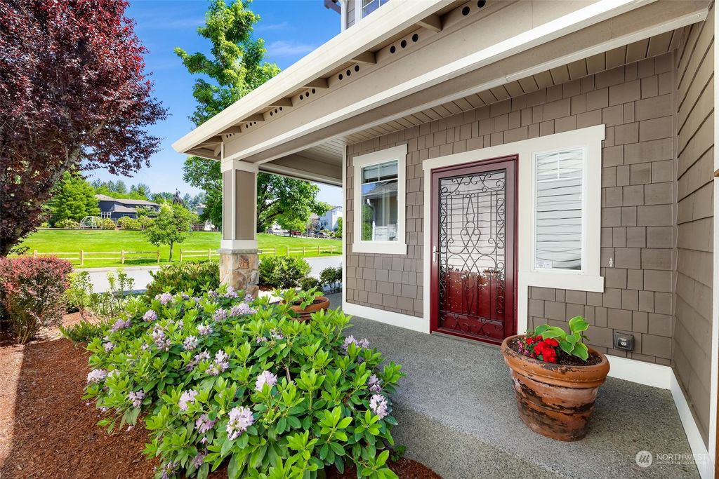 Photo of 5907 SE 2nd Street, Renton, WA 98059 (MLS # 2076401)