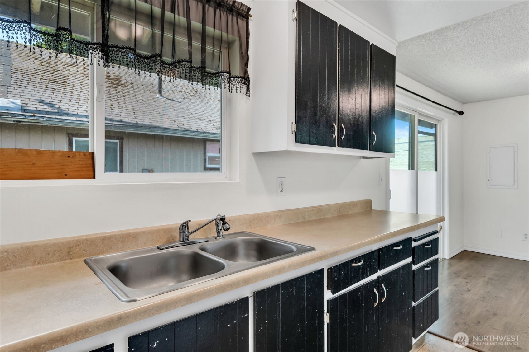 Port Angeles, Washington 98362, United States, 3 Bedrooms Bedrooms, ,2 BathroomsBathrooms,Residential,Active,143533