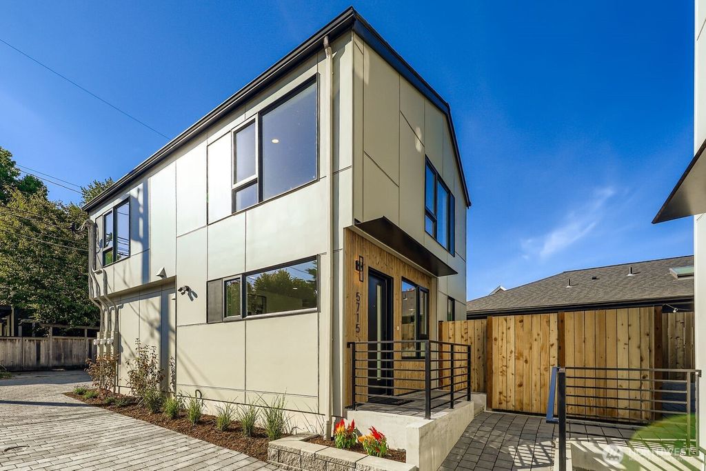 Photo of 5715 35th Avenue NE, Seattle, WA 98105 (MLS # 2435388)