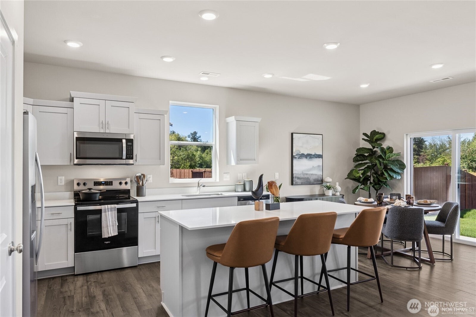 1411 Lambertus Street 16