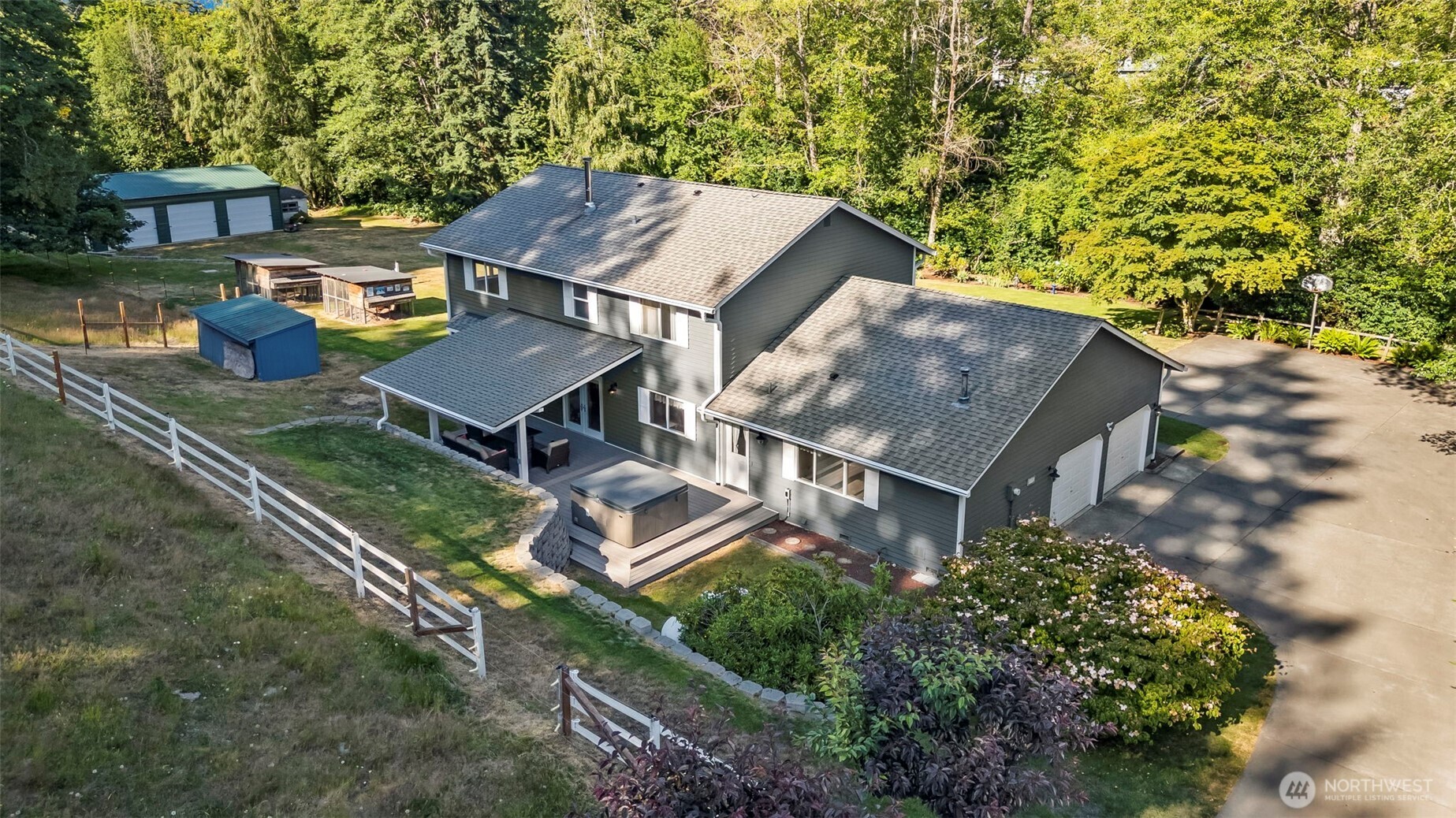 370 NW Blomster Way