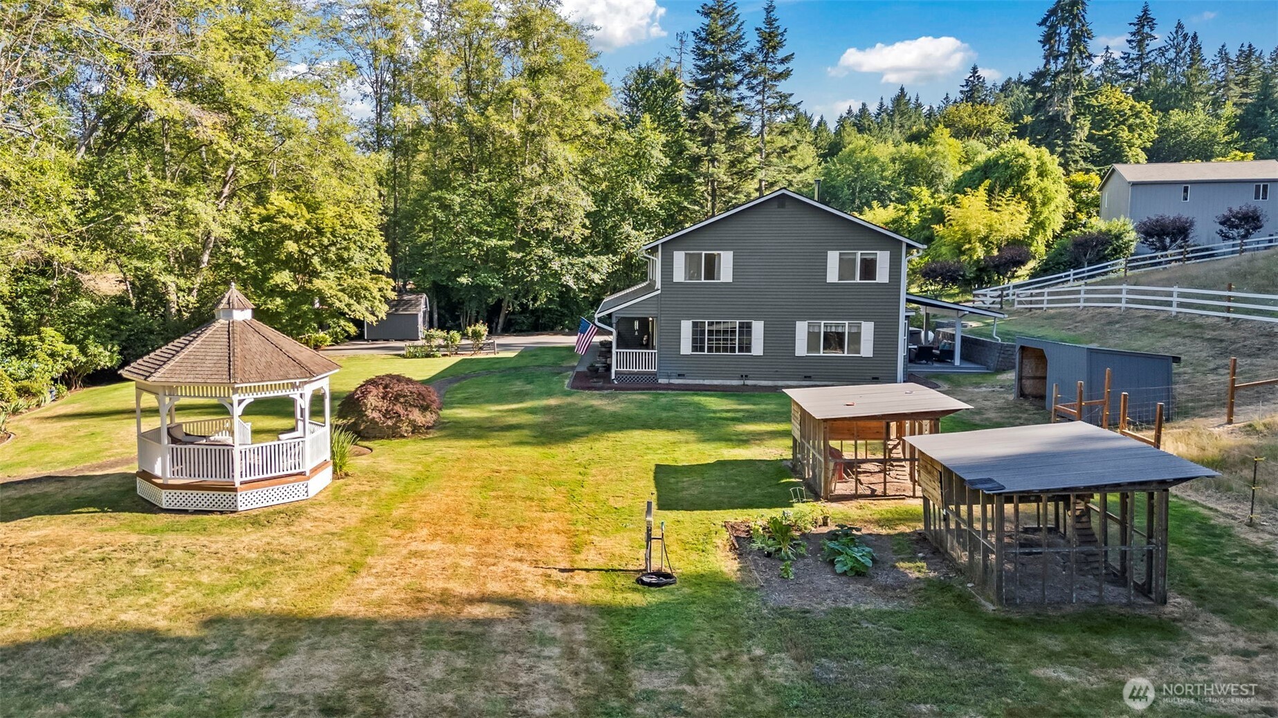370 NW Blomster Way
