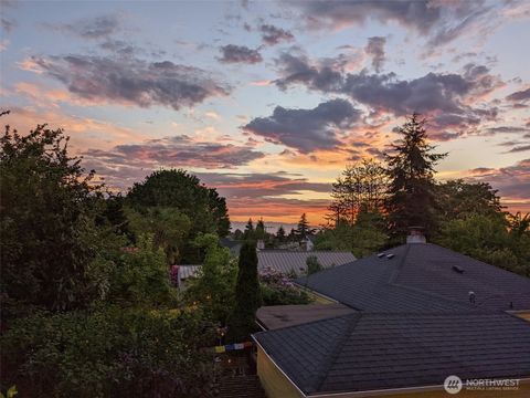 Photo of 135 N 105th Street #103, Seattle, WA 98133 (MLS # 2512248)