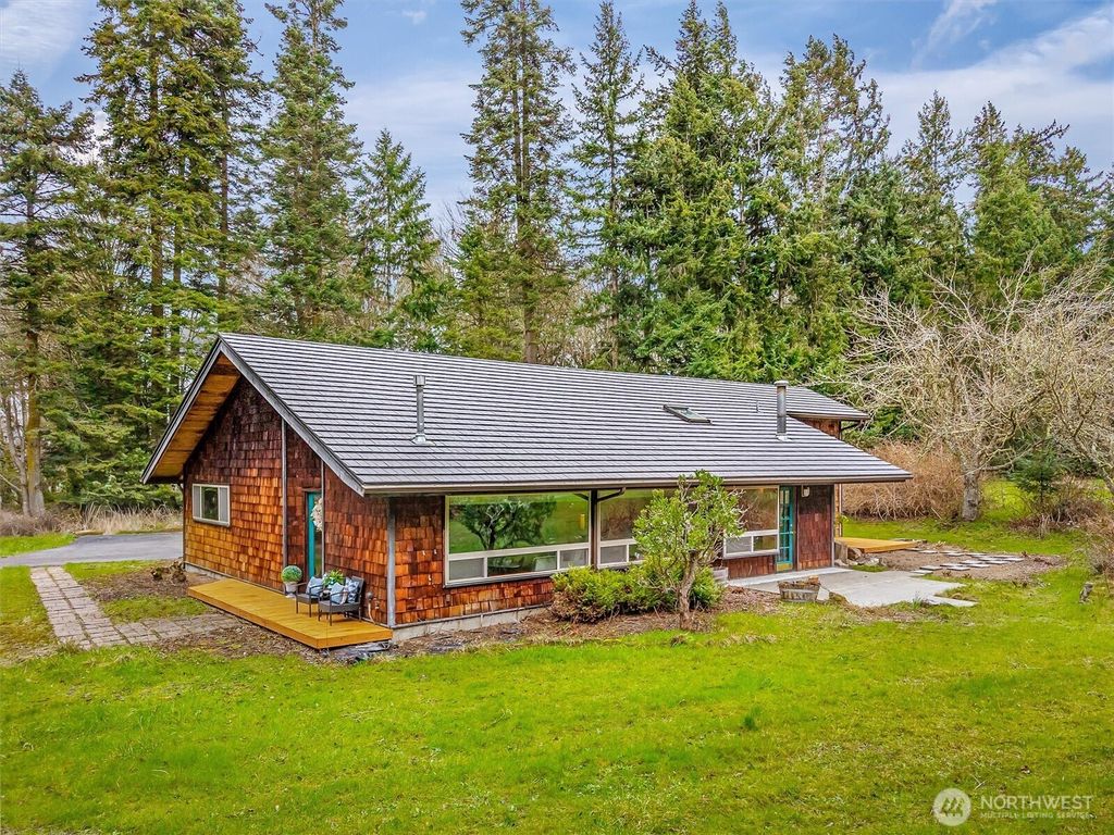 Photo of 874 N Sunset Drive, Camano Island, WA 98282 (MLS # 2511733)
