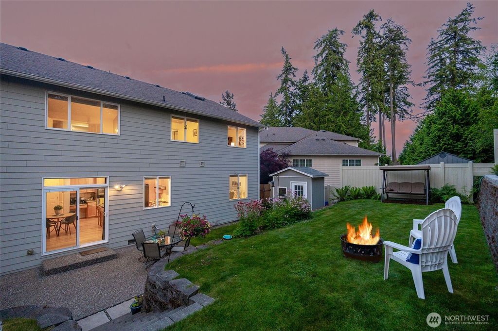 Photo of 6528 186th Street SW, Lynnwood, WA 98037 (MLS # 2388129)