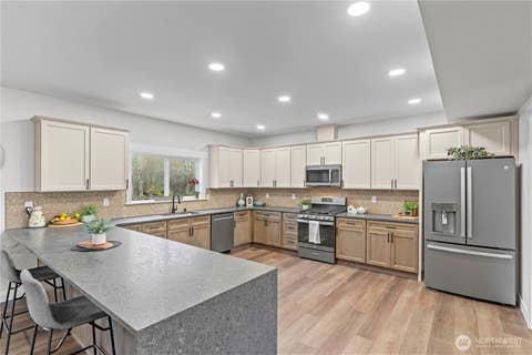 Photo of 907 Orting Kapowsin Highway E, Orting, WA 98360 (MLS # 2453381)