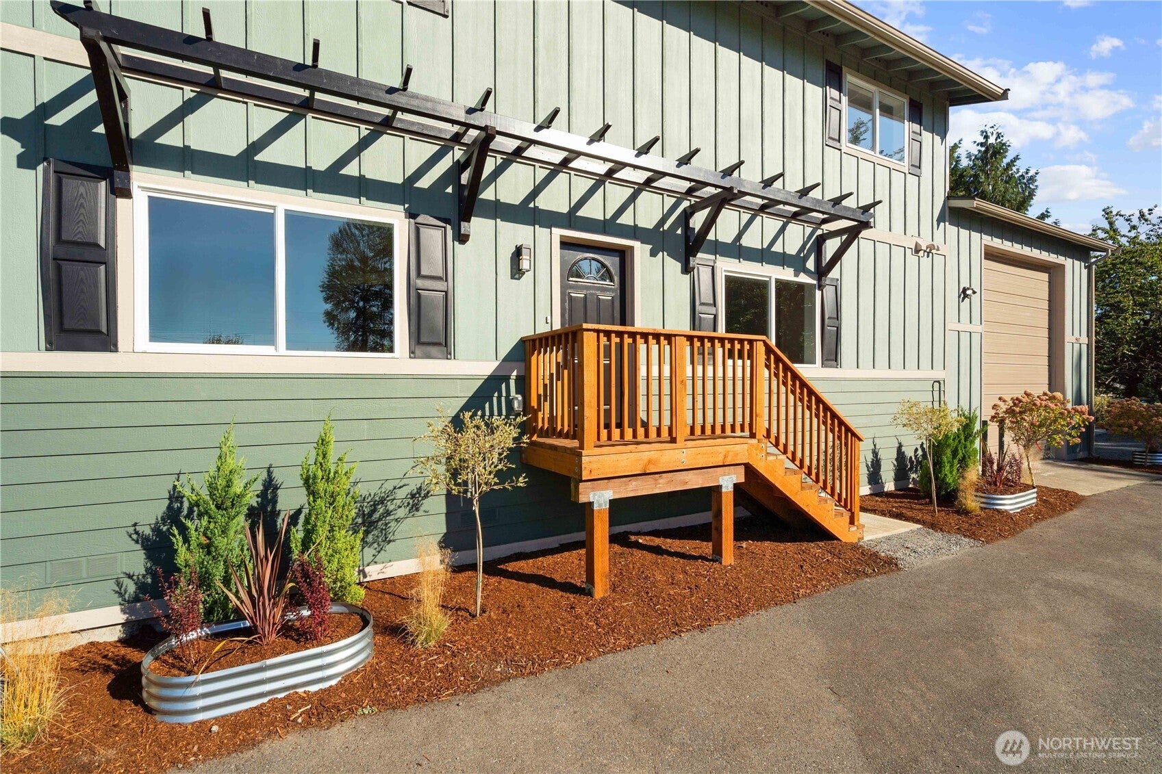907 Orting Kapowsin Highway E