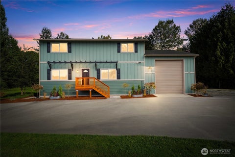 Photo of 907 Orting Kapowsin Highway E, Orting, WA 98360 (MLS # 2453381)