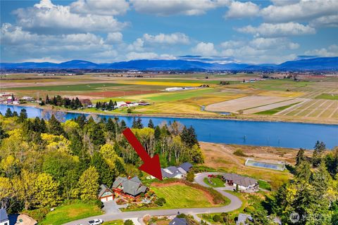 Photo of 8 Sahalie Road, La Conner, WA 98257 (MLS # 2508909)