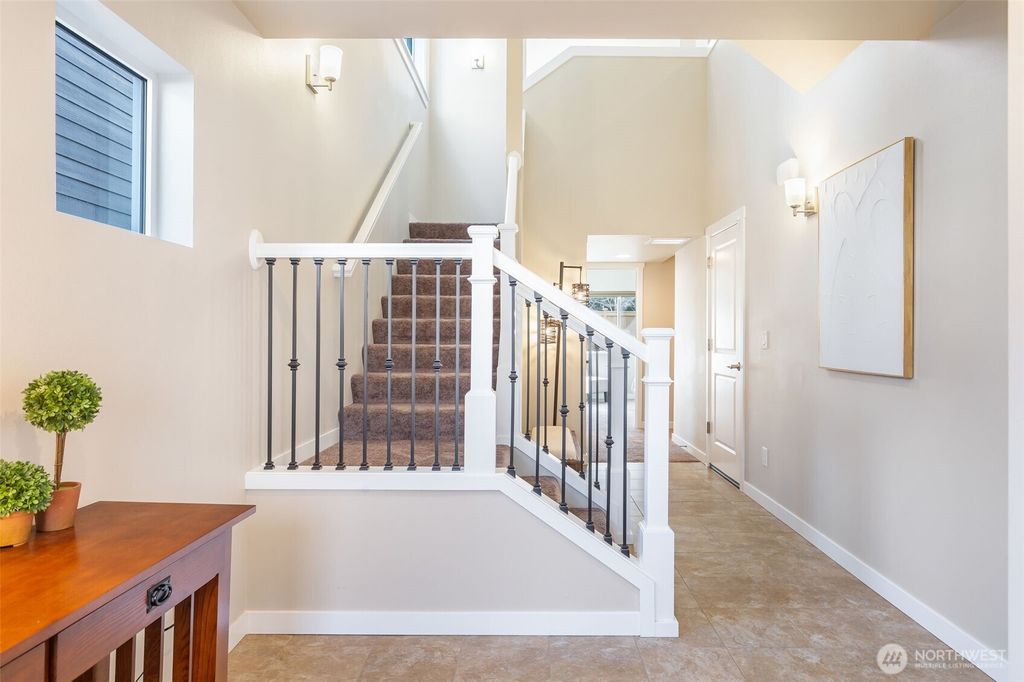 Photo of 4764 SE 244th CT Ct, Sammamish, WA 98029 (MLS # 2420591)