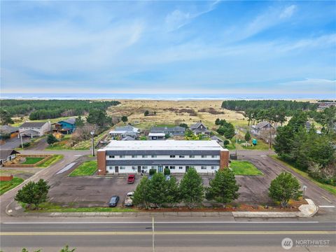 Photo of 1101 Pacific Avenue N, Long Beach, WA 98631 (MLS # 2458693)