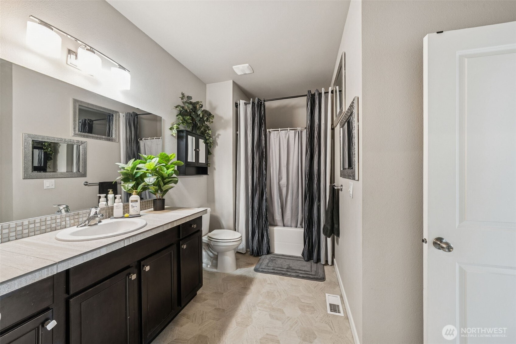 10707 130th Street E