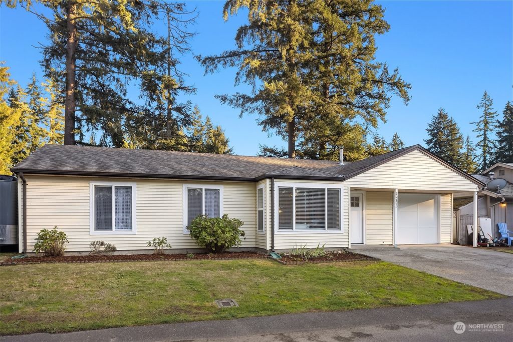 Photo of 19422 SE 265th Street, Covington, WA 98042 (MLS # 2015043)