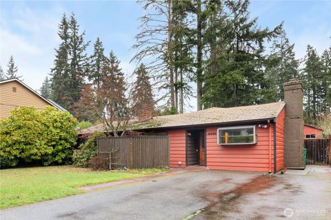 Photo of 19326 5th Avenue NE, Shoreline, WA 98155 (MLS # 2467795)