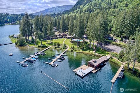 Photo of 990 Lake Whatcom Boulevard #11, Sedro Woolley, WA 98284 (MLS # 2376073) Photo of 990 Lake Whatcom Boulevard #11, Sedro Woolley, WA 98284 (MLS # 2376073)