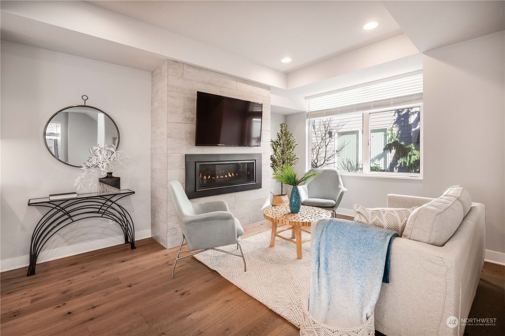 Photo of 4030 129th Place SE #16, Bellevue, WA 98006 (MLS # 2211890)