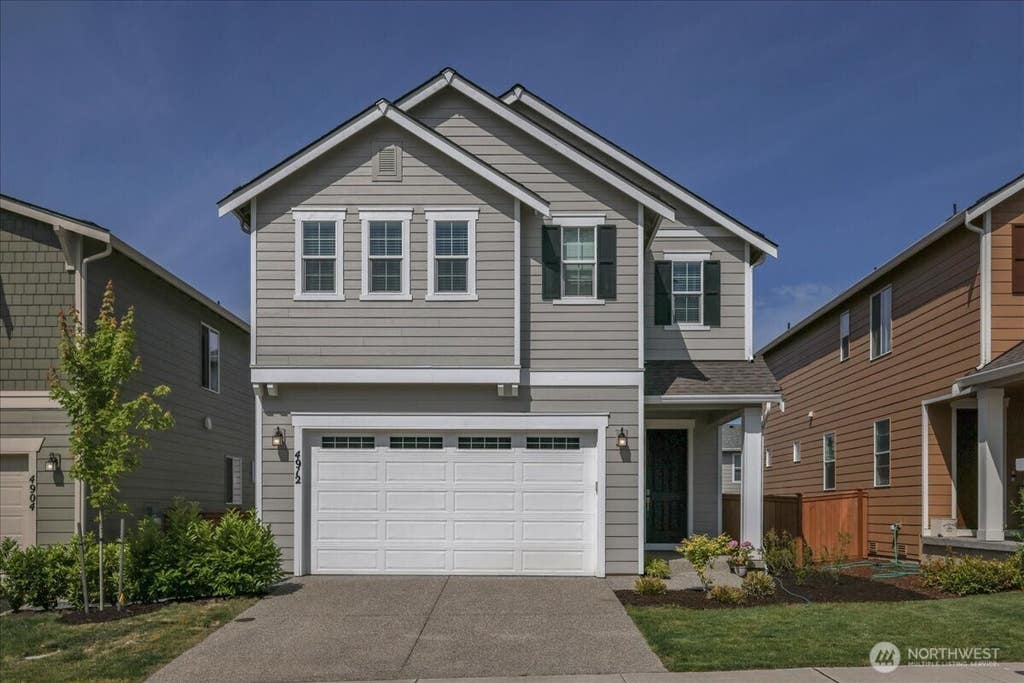 Photo of 4912 88th DR NE DR, Marysville, WA 98270 (MLS # 2542863)