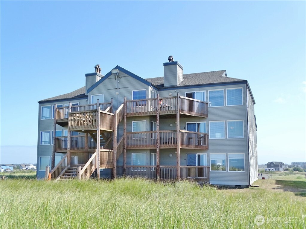 1399 Ocean Shores Boulevard SW 2S-F