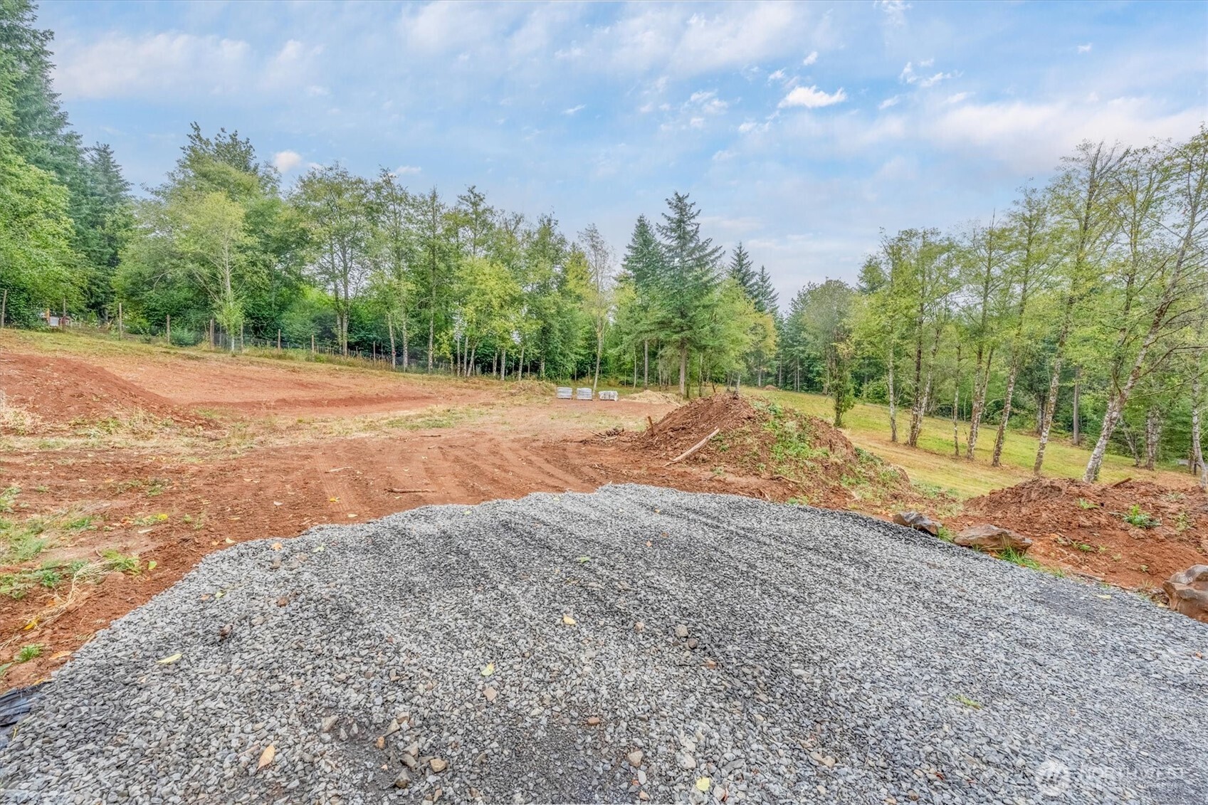 133 Silverthistle Road