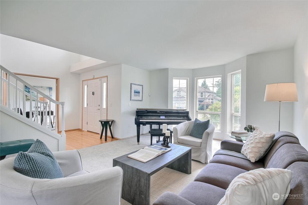 Photo of 928 SW 347th Place, Federal Way, WA 98023 (MLS # 2128297)