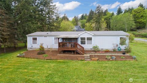 Photo of 41 E Bay Heights Drive, Allyn, WA 98524 (MLS # 2515038)