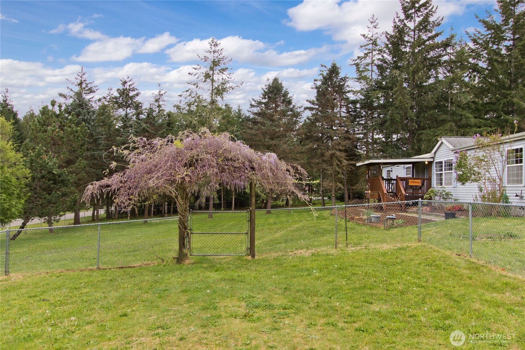 41 E Bay Heights Drive