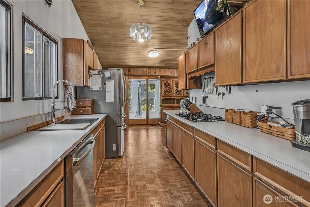 Photo of 7801 NE 133rd Place, Kirkland, WA 98034 (MLS # 2411337)