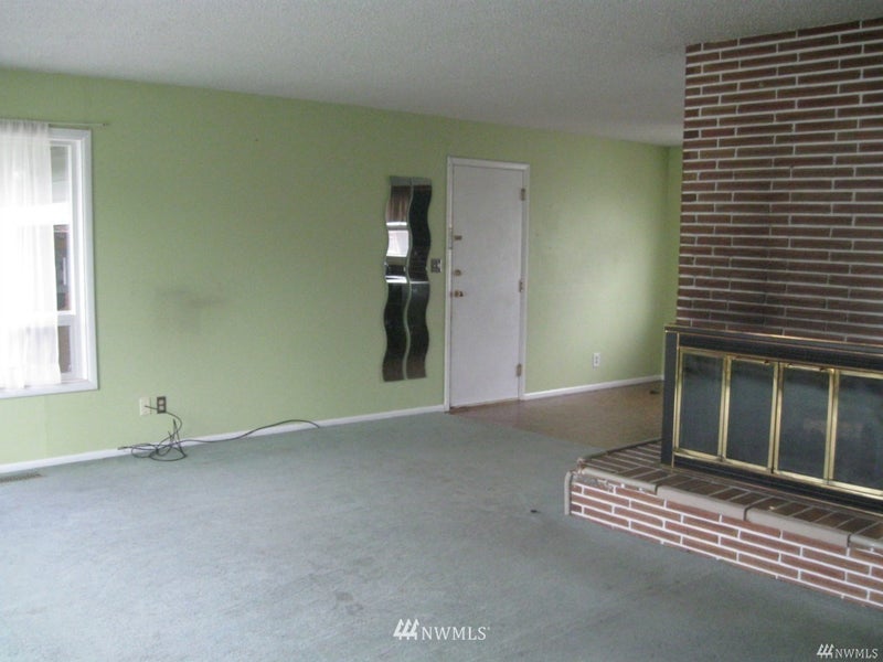 4459 Meridian