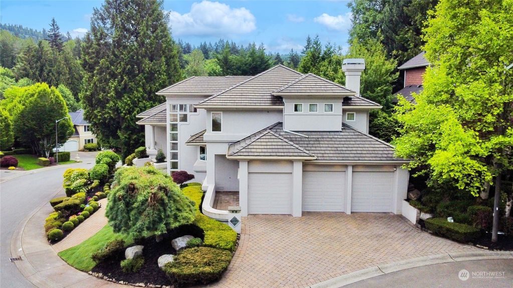 Photo of 6571 156th Avenue SE, Bellevue, WA 98006 (MLS # 2245099)