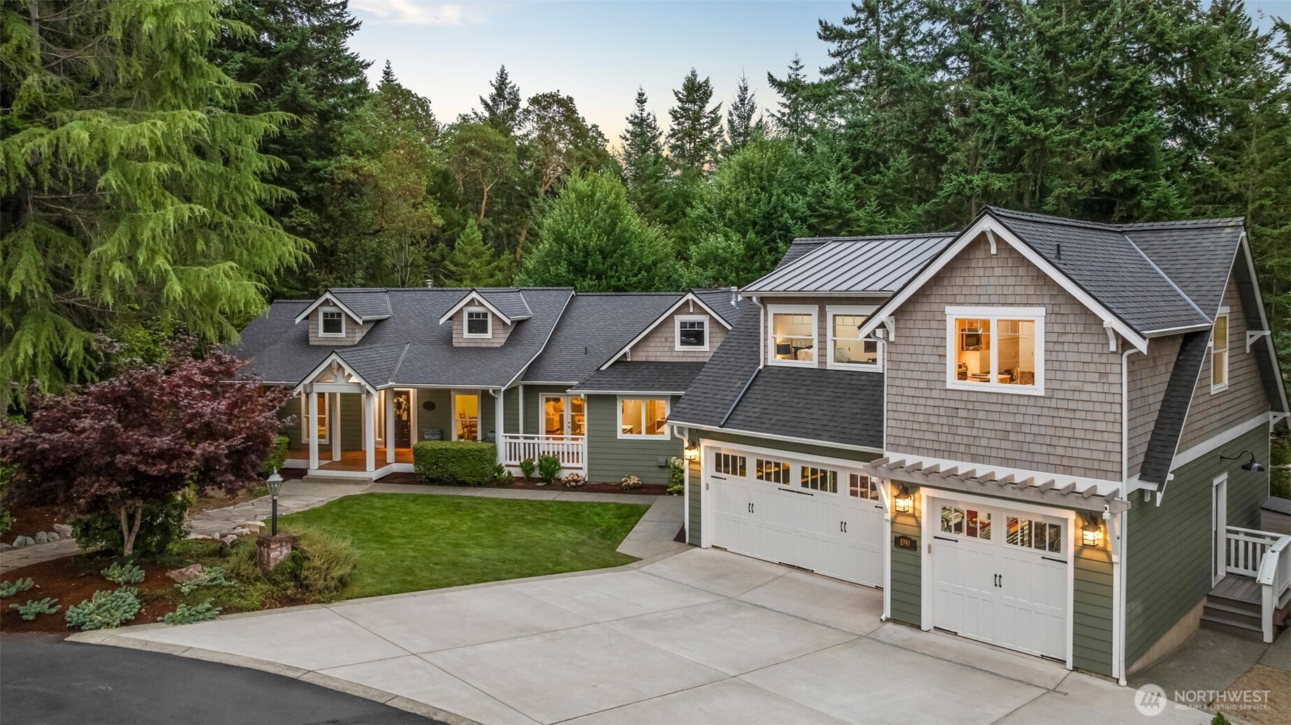 1090 Paha View Drive