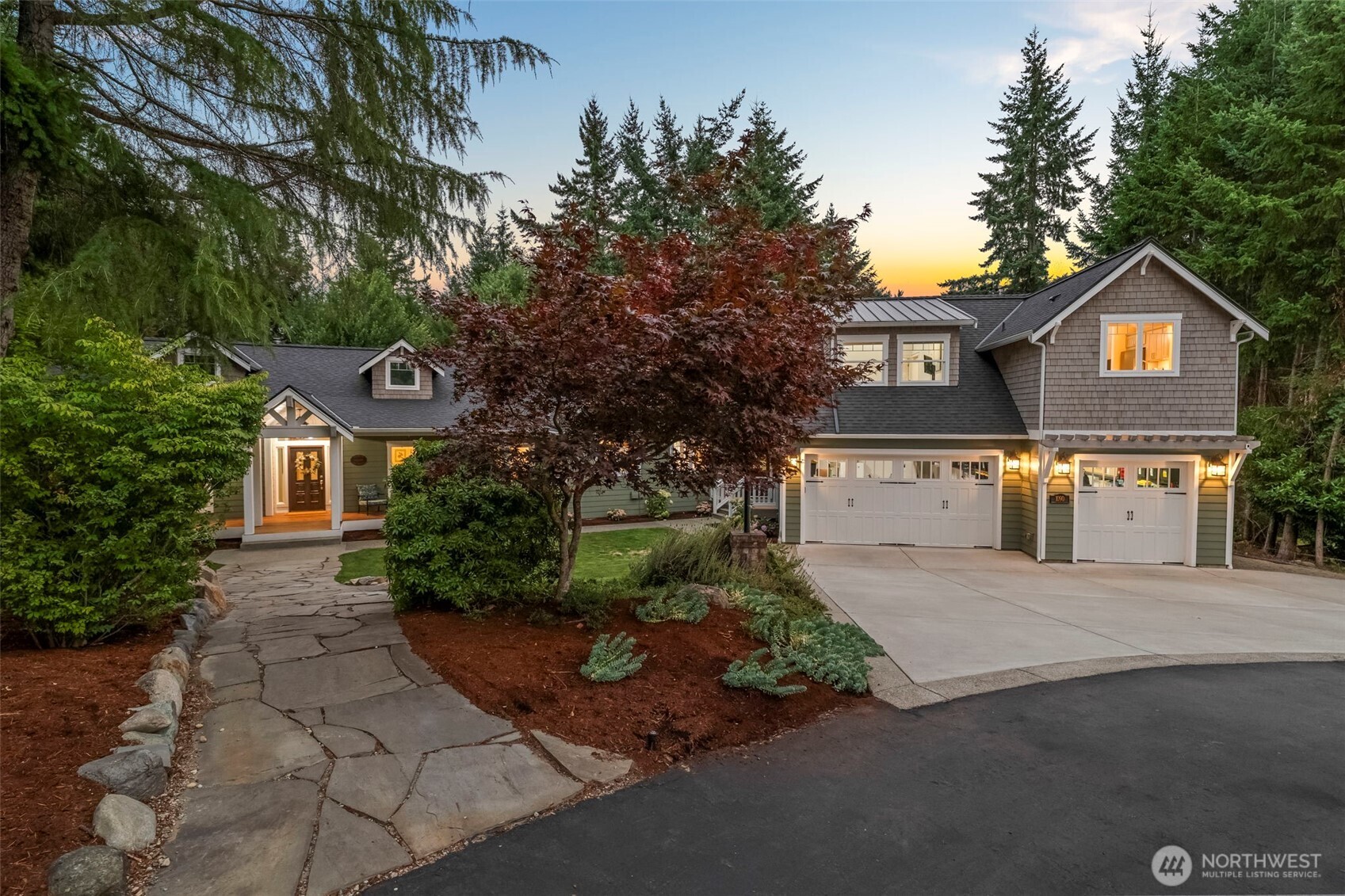 1090 Paha View Drive