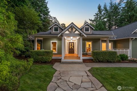 1090 Paha View Drive Fox Island WA 98333