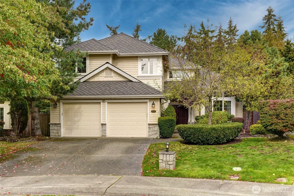 Photo of 15257 80th Avenue NE, Kenmore, WA 98028 (MLS # 2352344)
