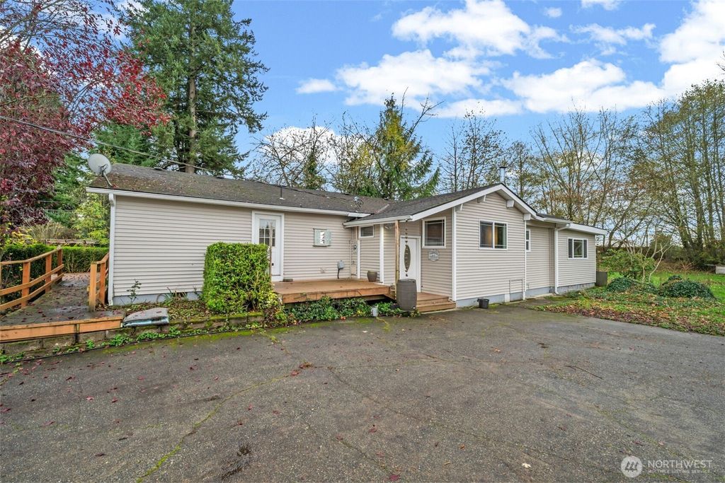 Photo of 2227 252nd Street NE, Arlington, WA 98223 (MLS # 2454772)