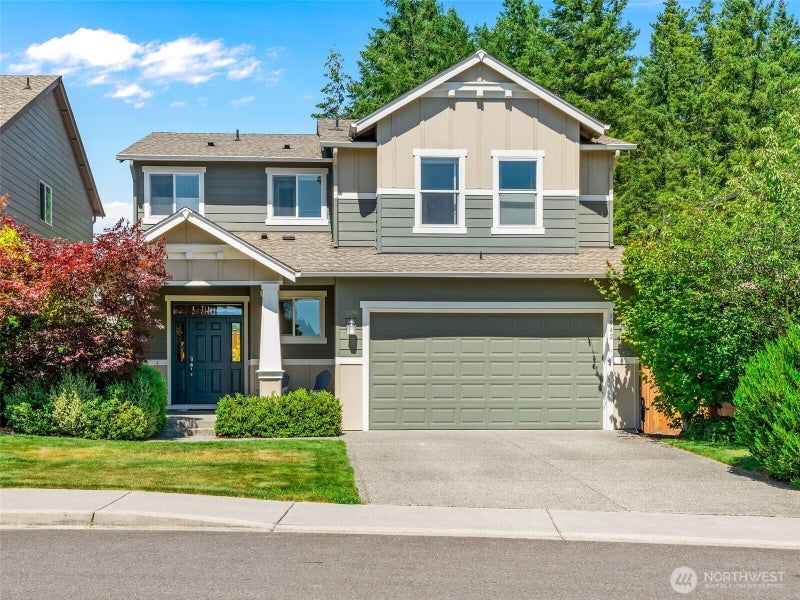 1942 Claret Loop NW