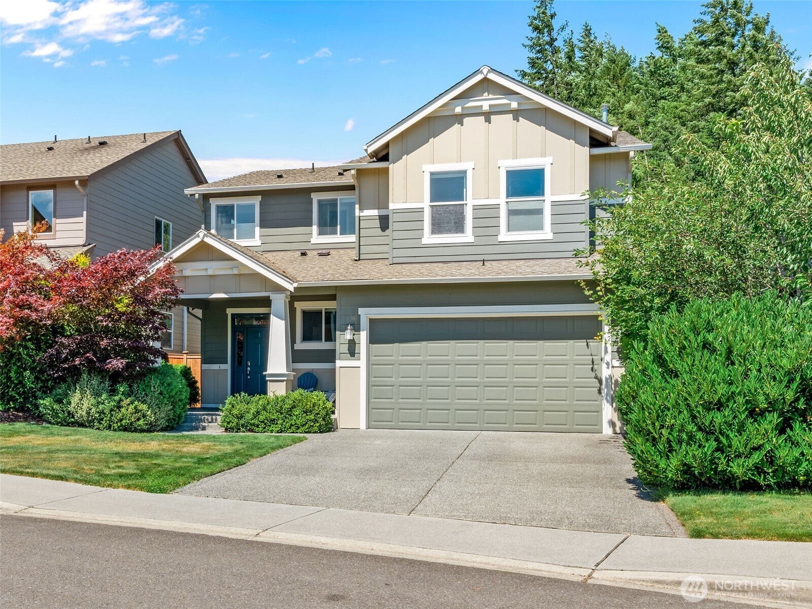 1942 Claret Loop NW