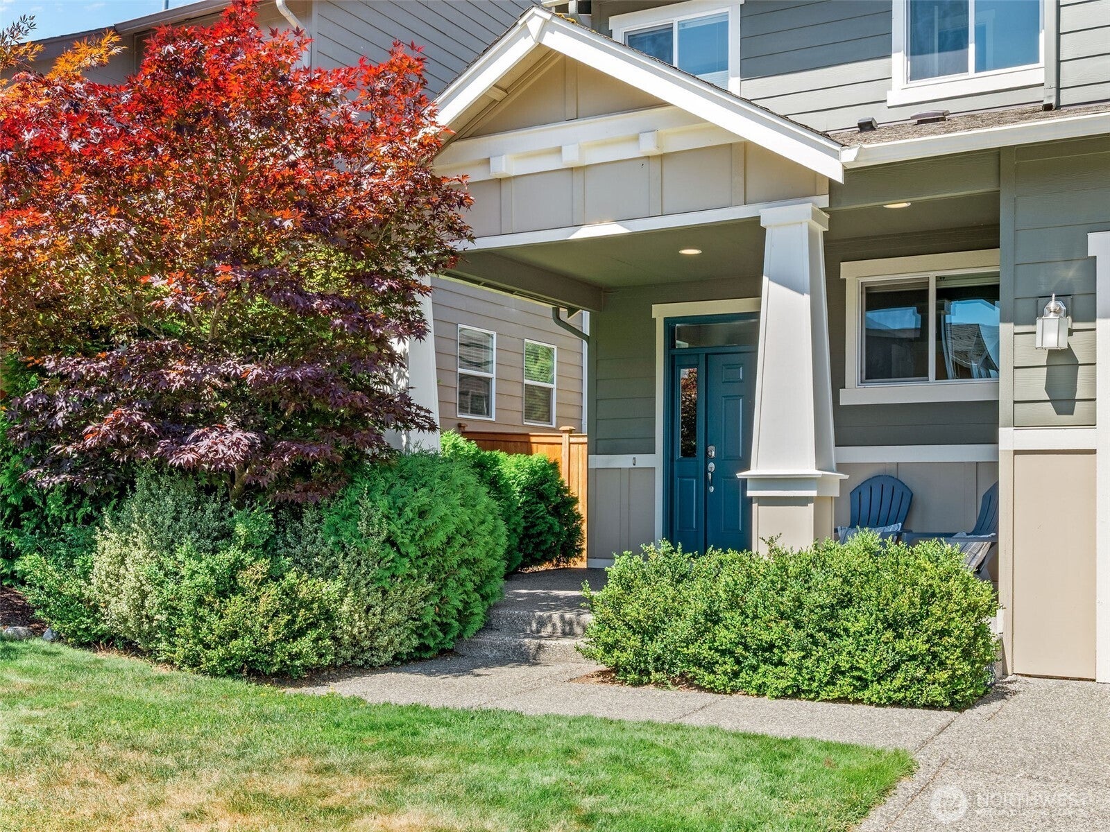 1942 Claret Loop NW