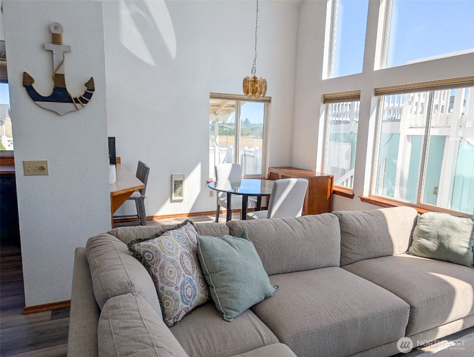 1249 E Ocean Shores Boulevard SW