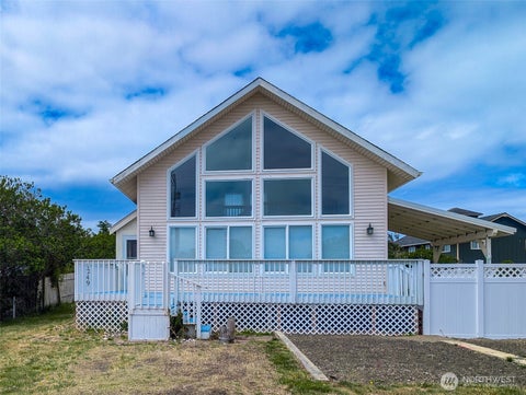 Photo of 1249 E Ocean Shores Boulevard SW, Ocean Shores, WA 98569 (MLS # 2382959)