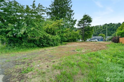 Photo of 2922 Sumner Avenue, Hoquiam, WA 98550 (MLS # 2548331)
