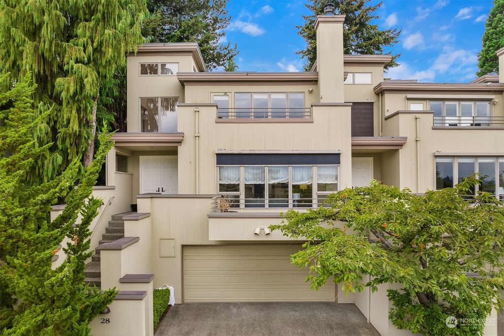 Photo of 5051 50th Avenue NE #28, Seattle, WA 98105 (MLS # 1996144)