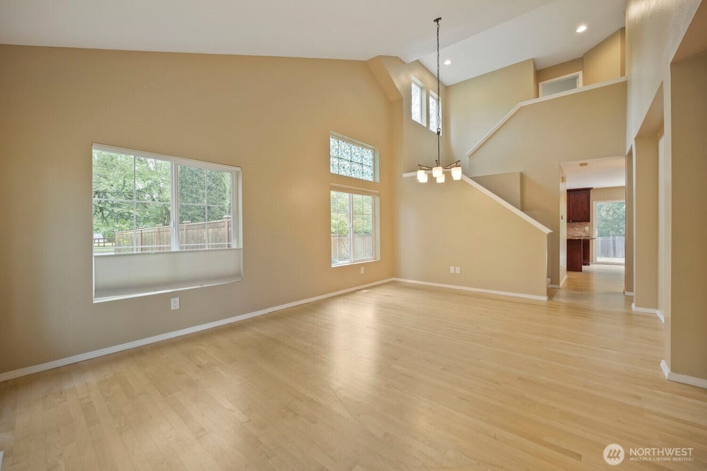 Photo of 24218 SE 9th Street, Sammamish, WA 98075 (MLS # 2552607)