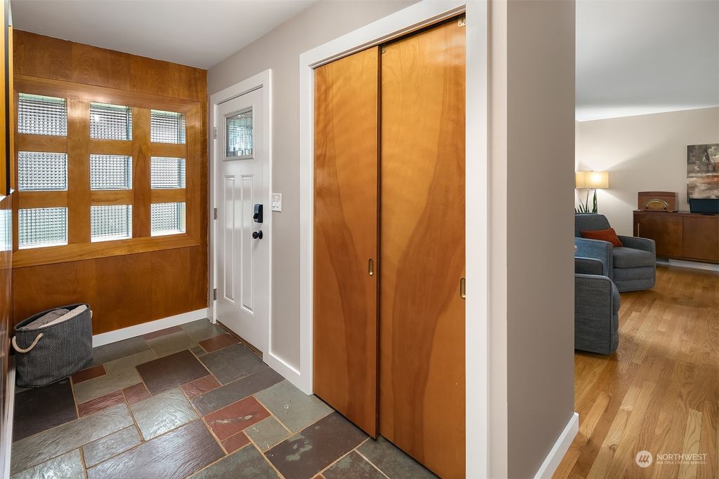 Photo of 3810 NE 178th Street, Lake Forest Park, WA 98155 (MLS # 2197513)