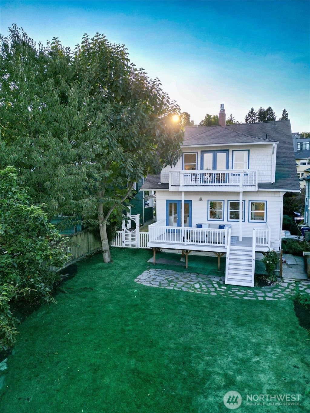 Photo of 1242 16th Avenue E, Seattle, WA 98112 (MLS # 2437839)