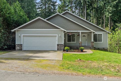 Photo of 22345 SE Bluewater Drive, Yelm, WA 98597 (MLS # 2516995)