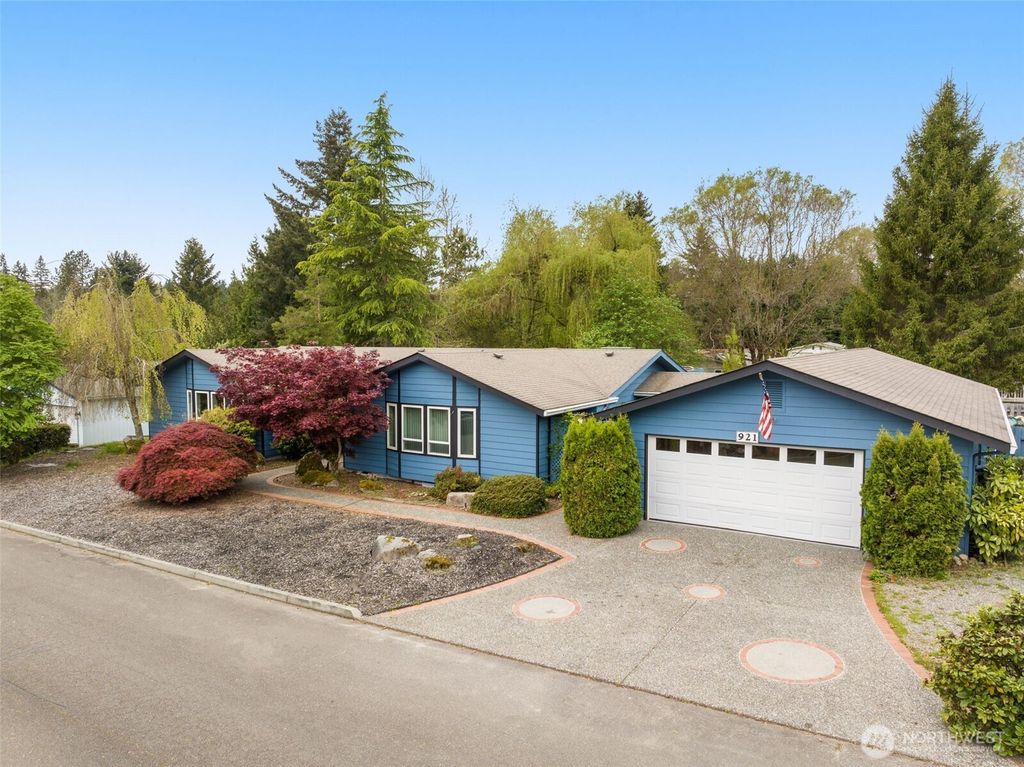Photo of 921 241st Place SW, Bothell, WA 98021 (MLS # 2507548)