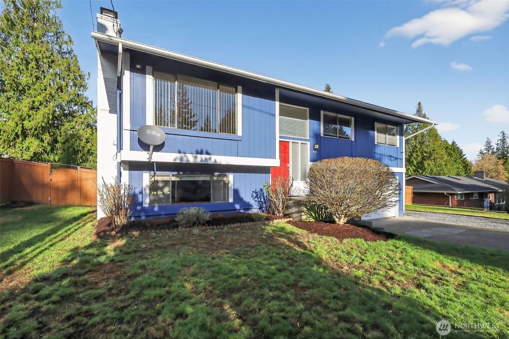 Photo of 9625 11th Place NE, Lake Stevens, WA 98258 (MLS # 2461631)