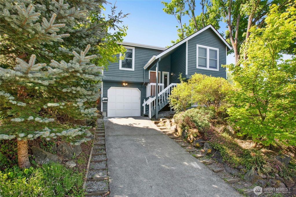 Photo of 3003 E Pine Street, Seattle, WA 98122 (MLS # 2367757)